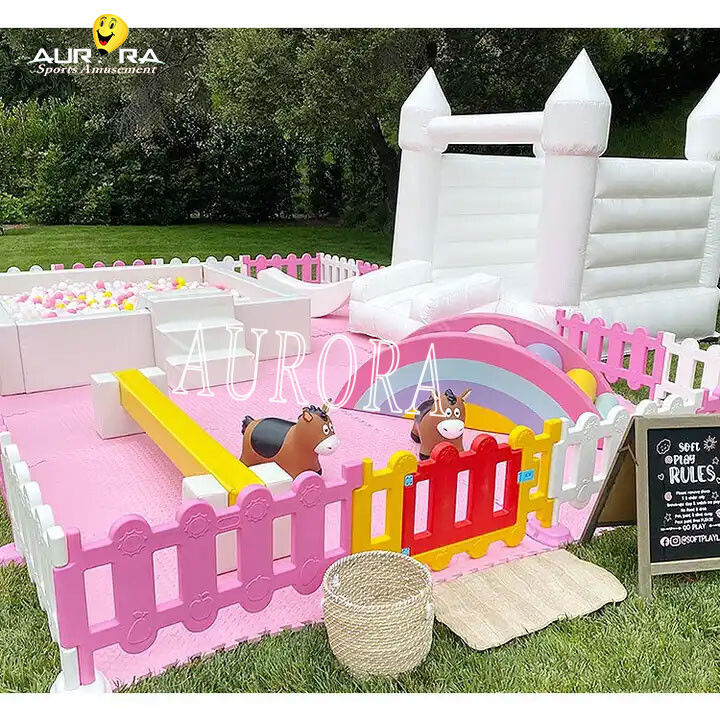 İç mekan oyun alanı şişme yumuşak oyun ekipmanları parti beyaz top çukuru çocuklar için