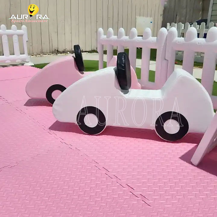 Beyaz Pembe Yumuşak Oyun Paketi Set Oyun Alanı Bebek İçerideki Dışarıdaki Yumuşak Oyun Ekipmanı