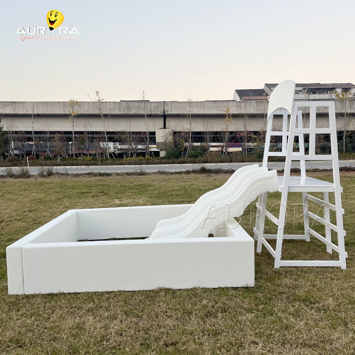 Ahşap Çerçeve Şişme Yumuşak Oyun Ekipmanı Çocuklar Seti Bubble Dome Bouncy Castle Bouncer Beyaz