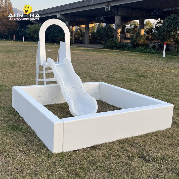 Ahşap Çerçeve Şişme Yumuşak Oyun Ekipmanı Çocuklar Seti Bubble Dome Bouncy Castle Bouncer Beyaz