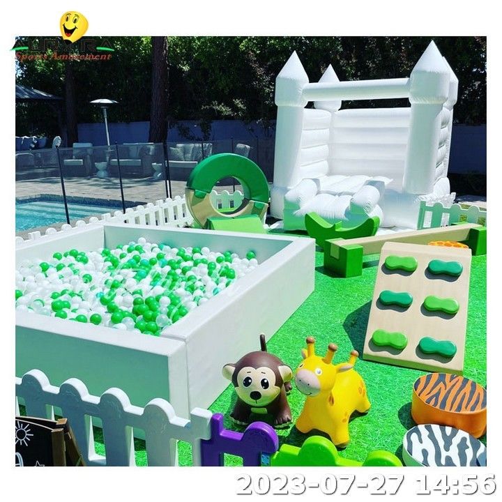 Küçük çocuklar için yumuşak oyunlar Top çukuru Yumuşak oyun setleri Çocuklar açık hava eğlence parkı oynar