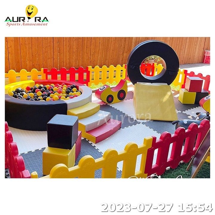 Merry Go Round Soft Play Ekipman Kiralama Köpük Çocuklar İçin Yumuşak Oyun Alanı