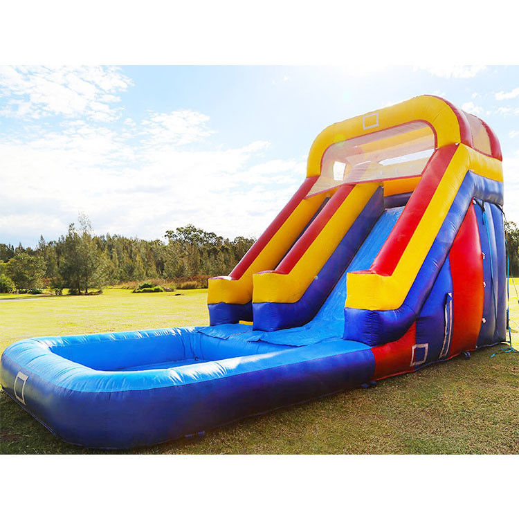 Şişkin Oyuncaklar Aksesuarlar Su Kaydırıcı 22'H Mor Kırık Şişkin Su Kaydırıcı Kaydırıcı