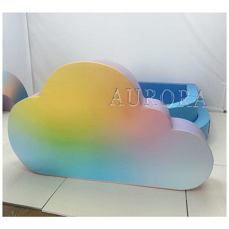 Cyan Blue Ball Pit Çocuklar Yumuşak Oyun Ekipmanı Oyun Partisi Renkli Bulutlar Kemeri